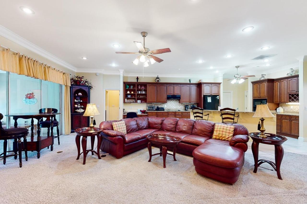 Villa Destiny West Cincy In The Sun Extérieur photo
